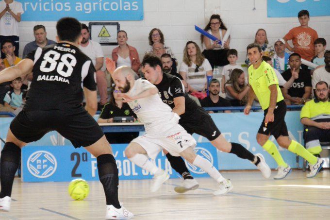 La UA Ceutí arrancó la pretemporada con dudas, fichajes y renovaciones